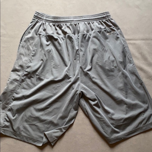 Nike shorts - Picture 2 of 3